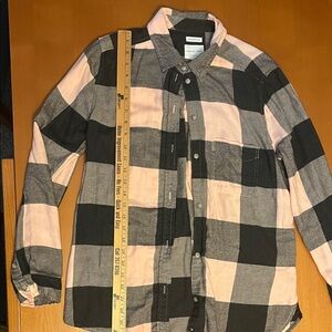 American Eagle Outfitters Blackand PeachPlaid Women's Flannel boyfriend fit